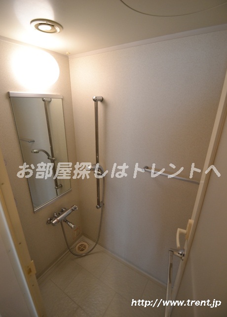 Bath. It is a photograph of the 1R type of the fourth floor same building. Please see for reference.