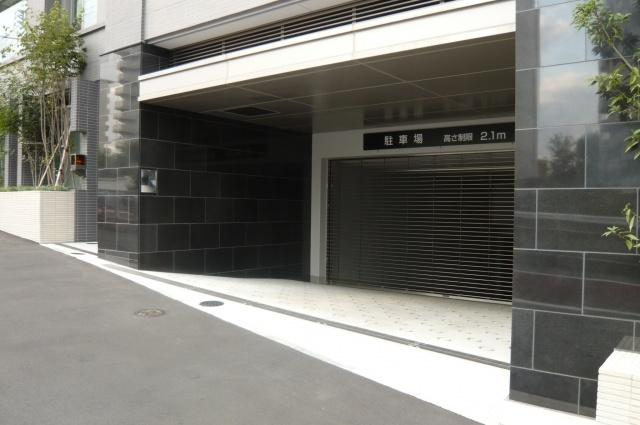 Other common areas. Remote control opening and closing shutter gate