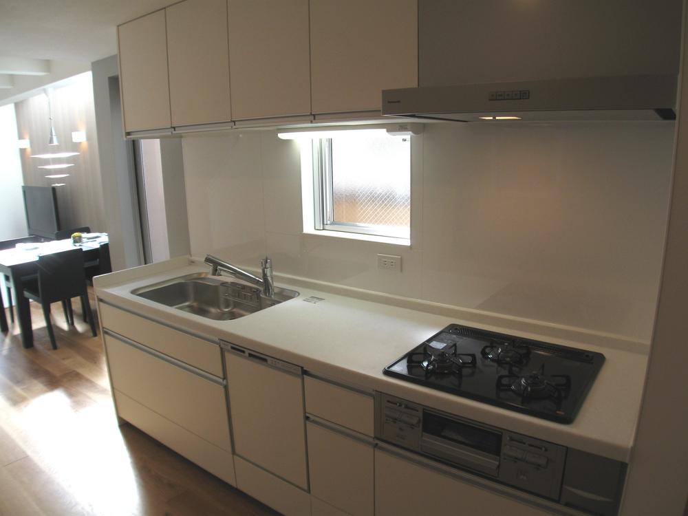 Kitchen. Kitchen (October 2012) Shooting Dishwasher dryer