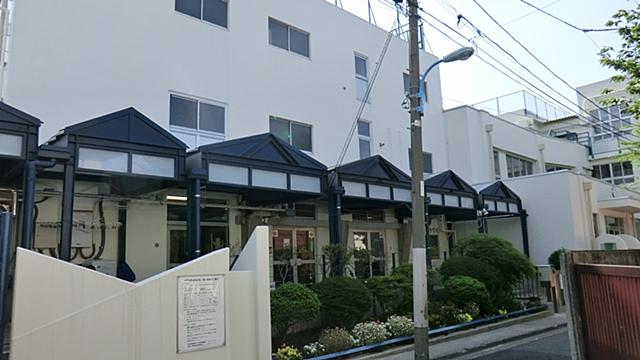 Junior high school. Ushigome 360m until the first junior high school