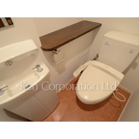 Toilet. Shoot the same type the 23rd floor of the room. Specifications may be different.