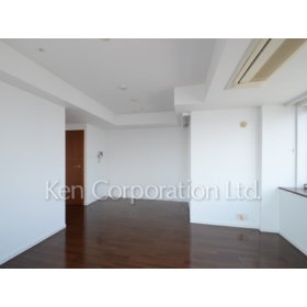 Living and room. Shoot the same type the 23rd floor of the room. Specifications may be different.