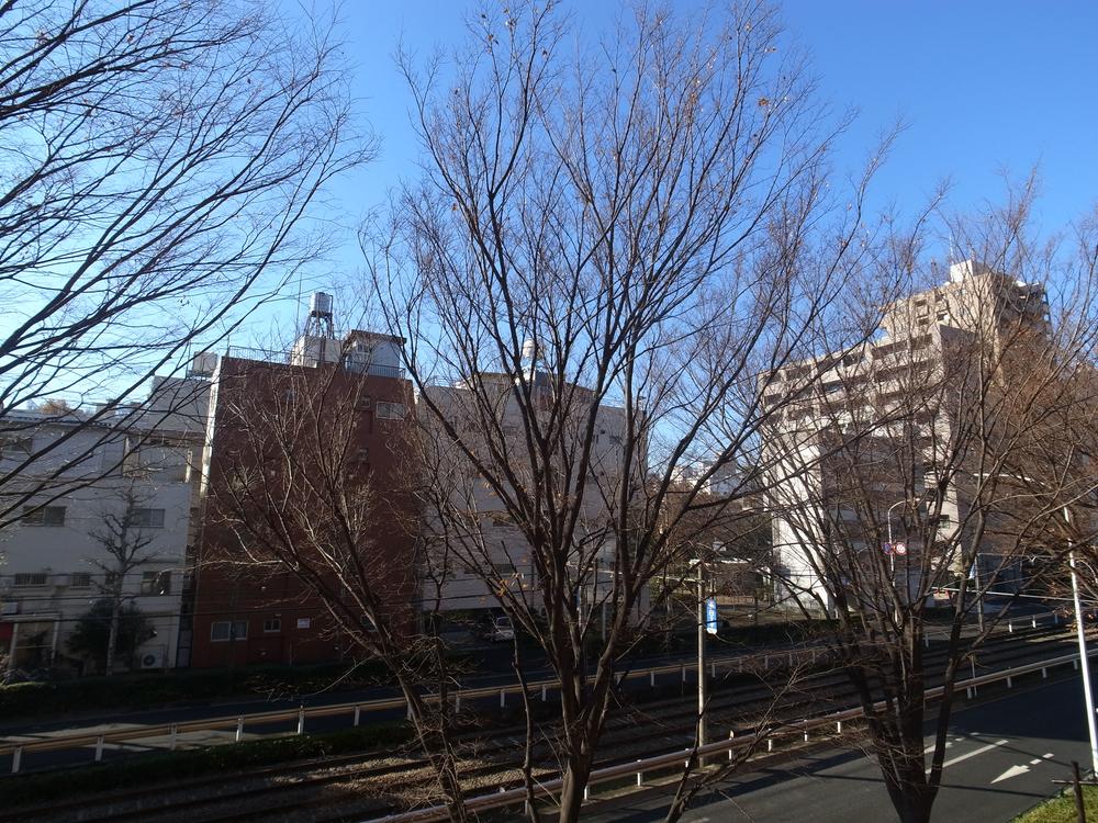 View photos from the dwelling unit. View from the site (December 2013) Shooting