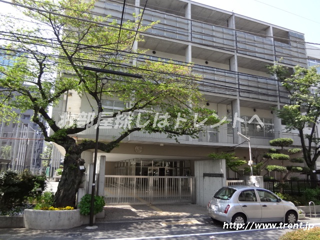 Junior high school. Municipal Nishi 784m up to junior high school (junior high school)
