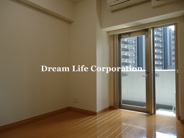Other room space. ※ In fact the we use the photos in the same building may be different.