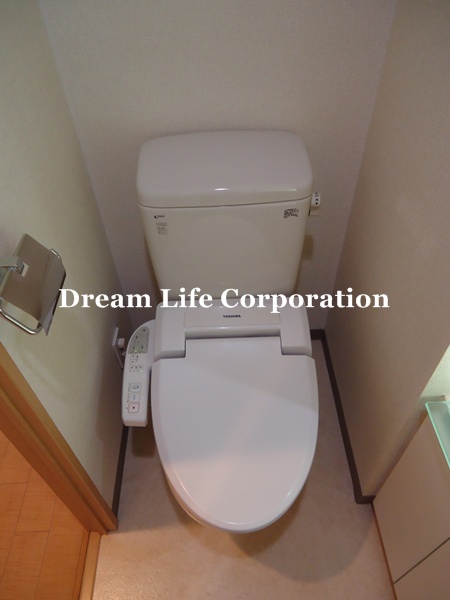 Toilet. ※ In fact the we use the photos in the same building may be different.