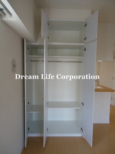 Receipt. ※ In fact the we use the photos in the same building may be different.