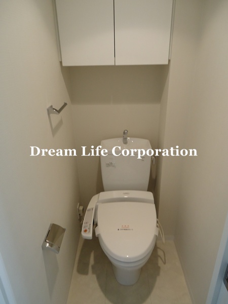 Toilet. ※ In fact the we use the photos in the same building may be different.