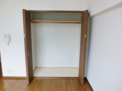 Receipt. Storage is also large