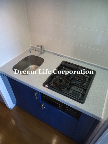 Kitchen.  ※ In fact the we use the photos in the same building may be different.