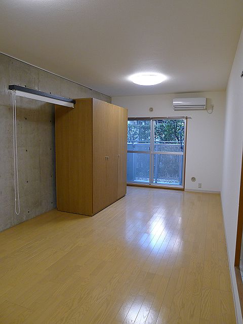 Living and room. Image is the same type 110, Room, Roll curtain movable furniture comes with nothingness