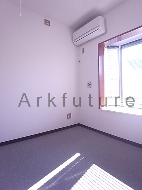 Living and room. Although compact, Easy-to-use floor plan!