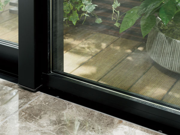 Other.  [Double-glazing] Dry in between two sheets of flat glass was air to the inclusion, Multi-layer glass with enhanced thermal insulation properties. It increases the cooling and heating efficiency of the room, Since the electricity usage is low, Lead to running cost reduction, Also it helps to prevent dew condensation.  ※ Indoor Listings ・ All amenities are model room HOUSE 110E type. part, View photos from the local 10th floor equivalent to (August 2012 shooting) has been CG synthesis, In fact a slightly different. Some made-to-order ・ It includes paid option (application deadline Yes).