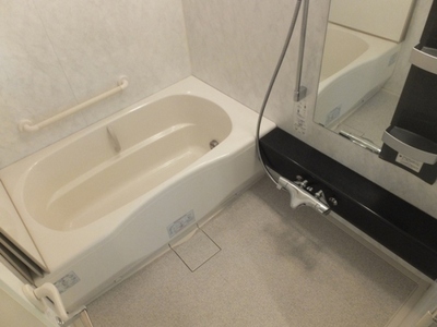 Bath. Bathroom with bathroom drying function