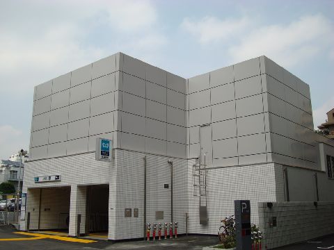 Other. 280m to Shinjuku Station (Other)