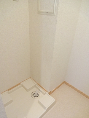 Other. Auto with lock