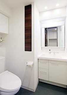 Toilet. Comforia Kagurazaka DEUX