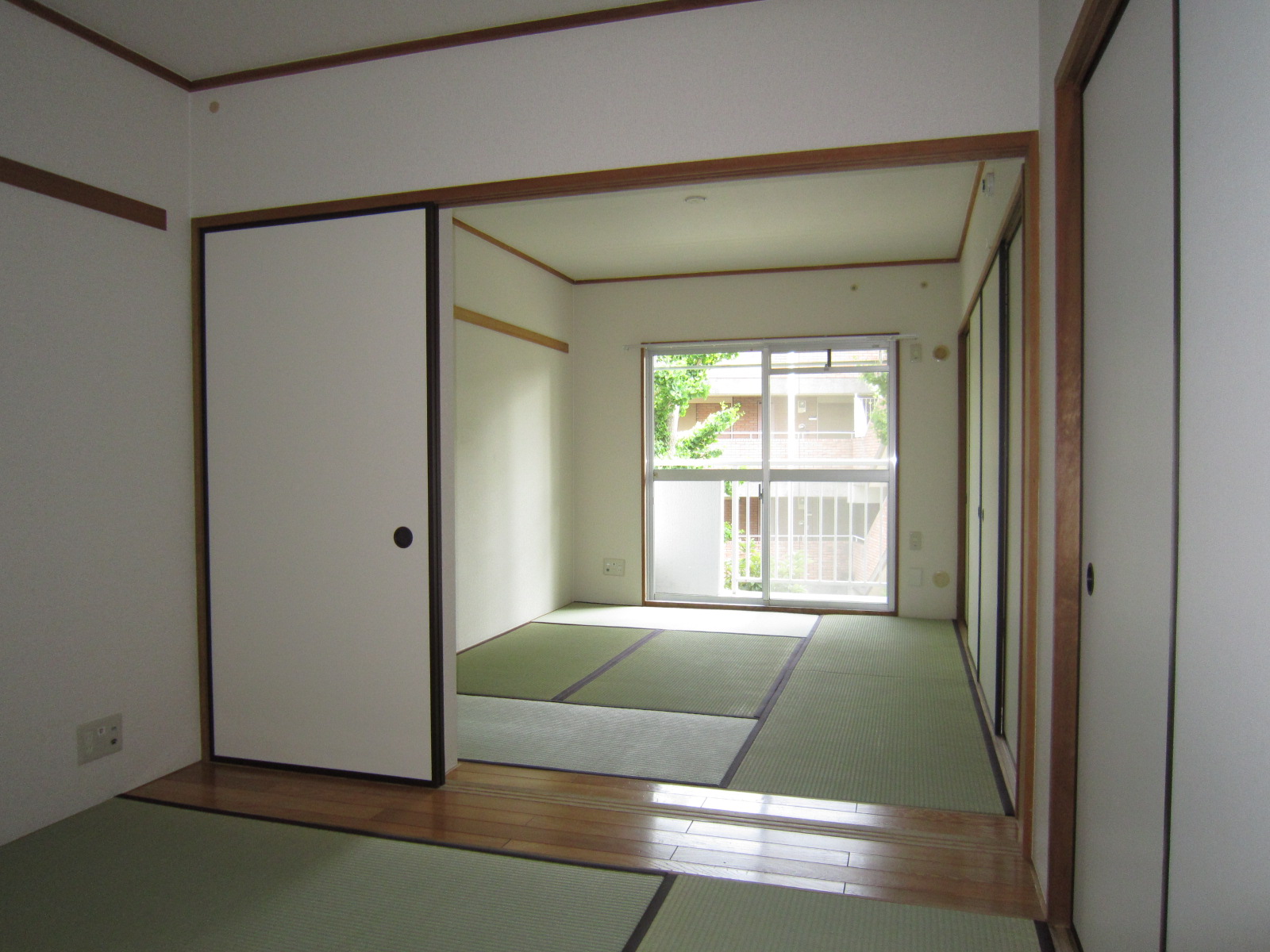 Other room space. Relax continuation of the Japanese-style room