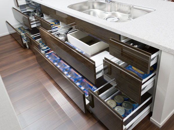 Kitchen.  [Sliding storage] Easily taken out the things in the kitchen, Open and close smoothly, It has adopted a sliding storage.  ※ 50A-1, Except for the corners of the 60C-1 type.