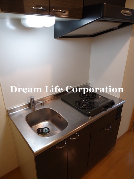 Kitchen.  ※ In fact the we use the photos in the same building may be different