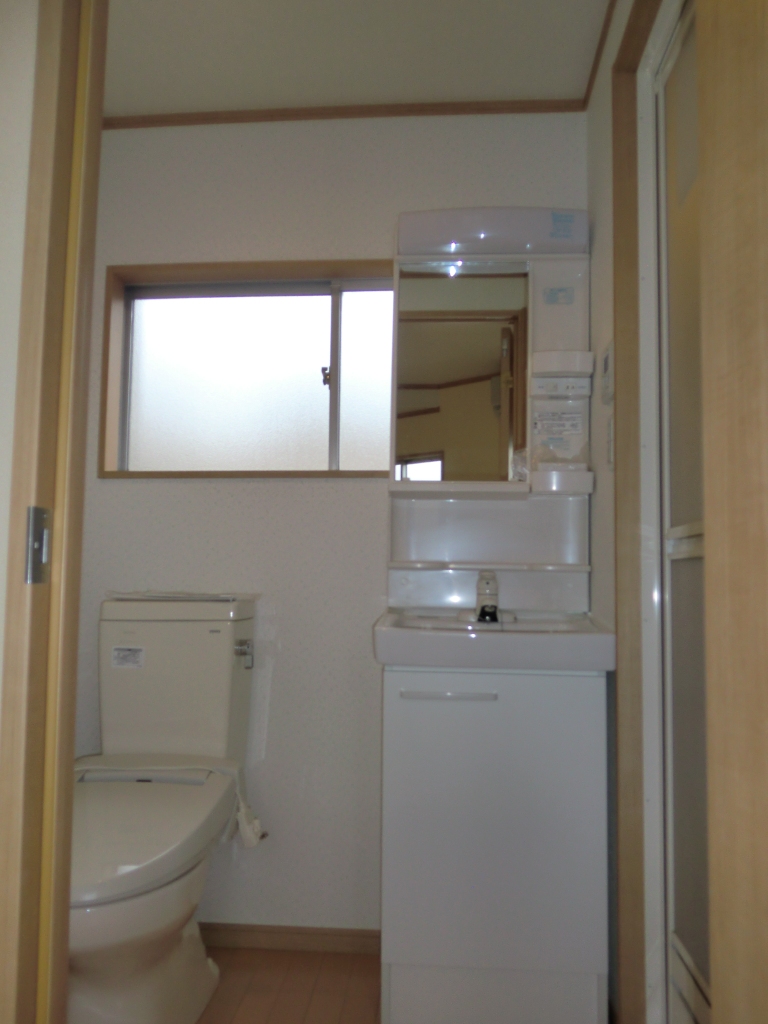 Washroom. Washroom ・ Changing room ・ toilet