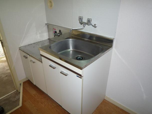 Kitchen. Gasukitchin 2-neck