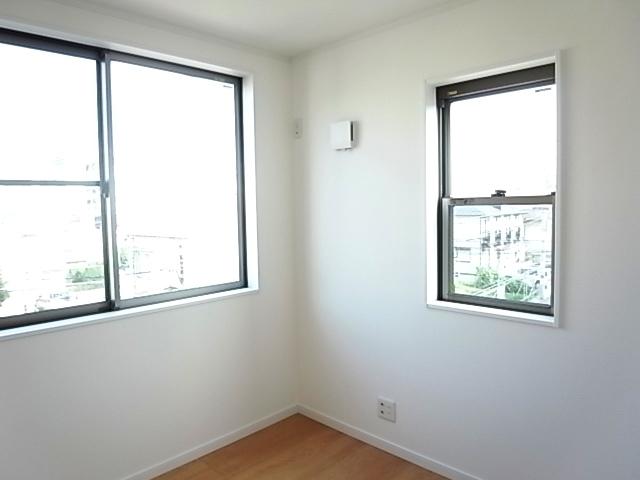 Non-living room. Room (August 2013) Shooting