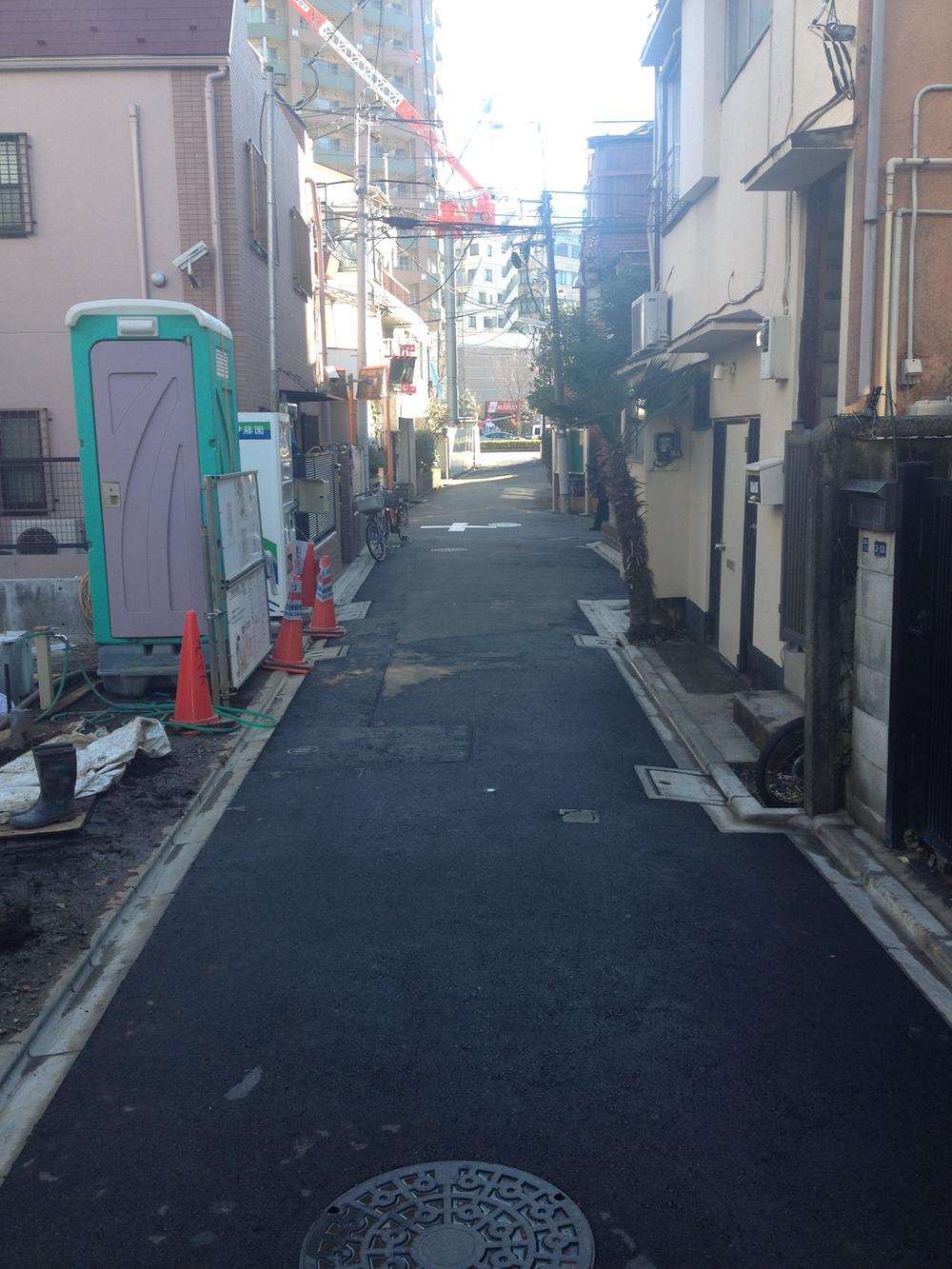 Local photos, including front road. Local (January 2014) Shooting