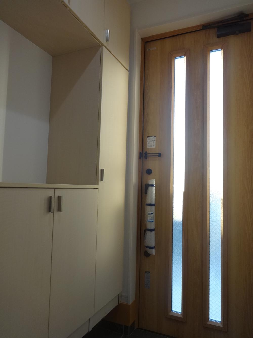 Entrance. Local (12 May 2013) Shooting