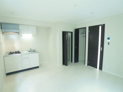 Living and room. Western-style 9.6 Pledge