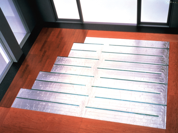 Other.  [TES hot water floor heating] living ・ The dining, Adopt the TES hot water floor heating of Tokyo Gas. Warm comfortable room from the ground by using a hot water, It is a heating system to achieve a "Zukansokunetsu" which is said to be ideal. (Same specifications)