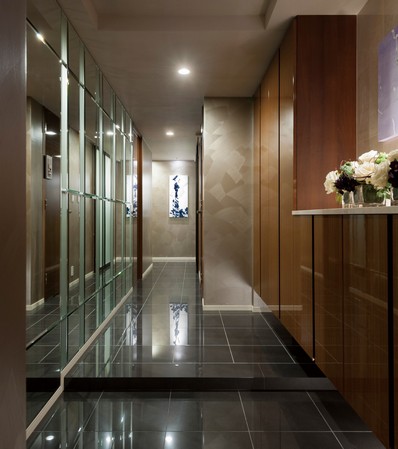 Entrance (model room ・ 100M-2 type. March 2013 shooting.  ※ 3))