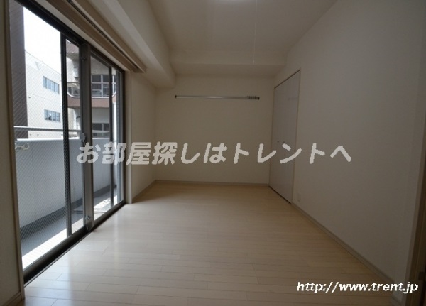 Living and room. Is a reference photograph of the same building 1K type