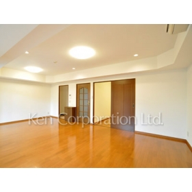 Living and room. Shoot the same type the first floor of the room. Specifications may be different.