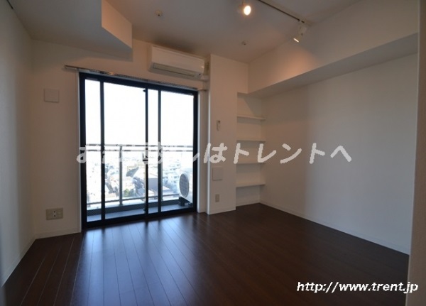 Living and room. It is a photograph of the same building 1K. Please see for reference.