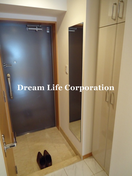 Entrance. ※ In fact the we use the photos in the same building may be different