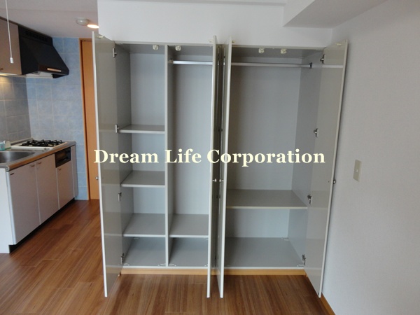 Receipt. ※ In fact the we use the photos in the same building may be different.