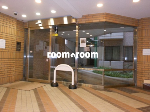 Security. Auto with lock