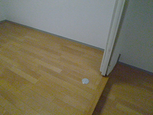 Toilet. Western-style (accordion curtain)