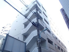 Building appearance. Appearance is tiled SRC structure Mansion