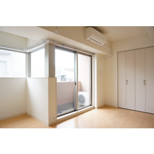 Living and room. Western-style 7.8 Pledge Part 1