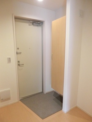 Entrance. Entrance hall