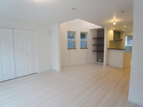 Living. Example of construction