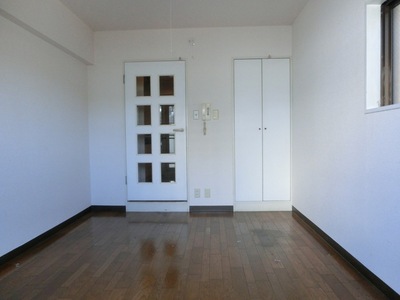 Other room space. Popular flooring of the room