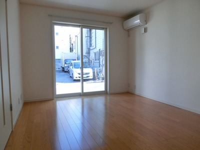 Living and room. South