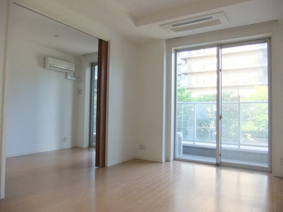 Living and room. It is a bright room