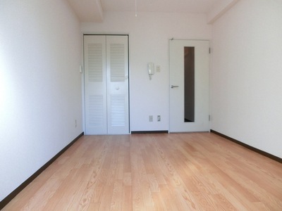 Other room space. The room as seen from the balcony