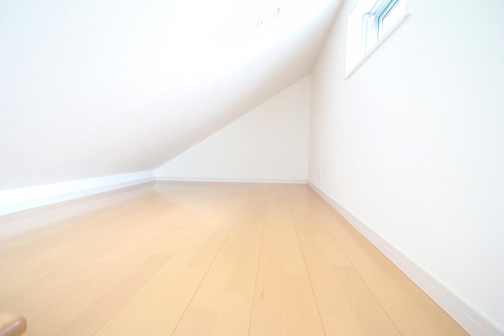 Receipt. It is a photograph of the loft. There is a breadth of 3.3 tatami.