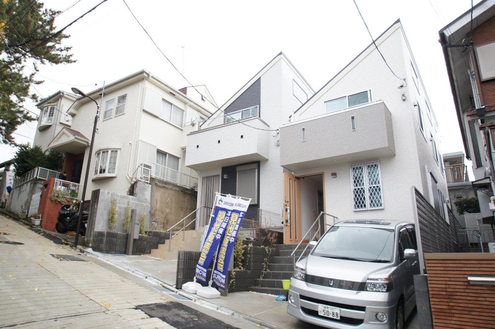 Local appearance photo. It has become in the south slope. Day is good.