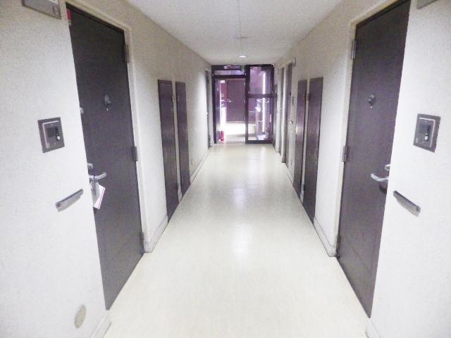 Other common areas. Corridor
